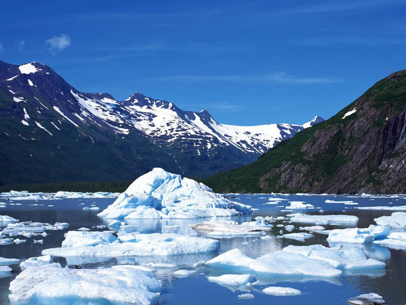 临邑舍弟书至苦雨黄河泛溢堤防之患簿领所忧因寄此诗用宽其意